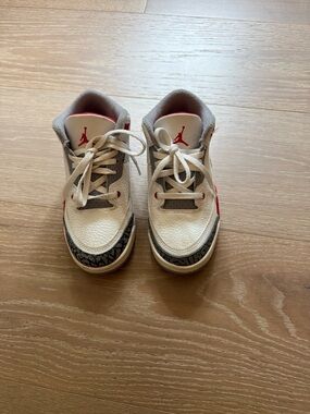 Nike Air Jordan Retro Kids Sneakers - White with Grey & Red